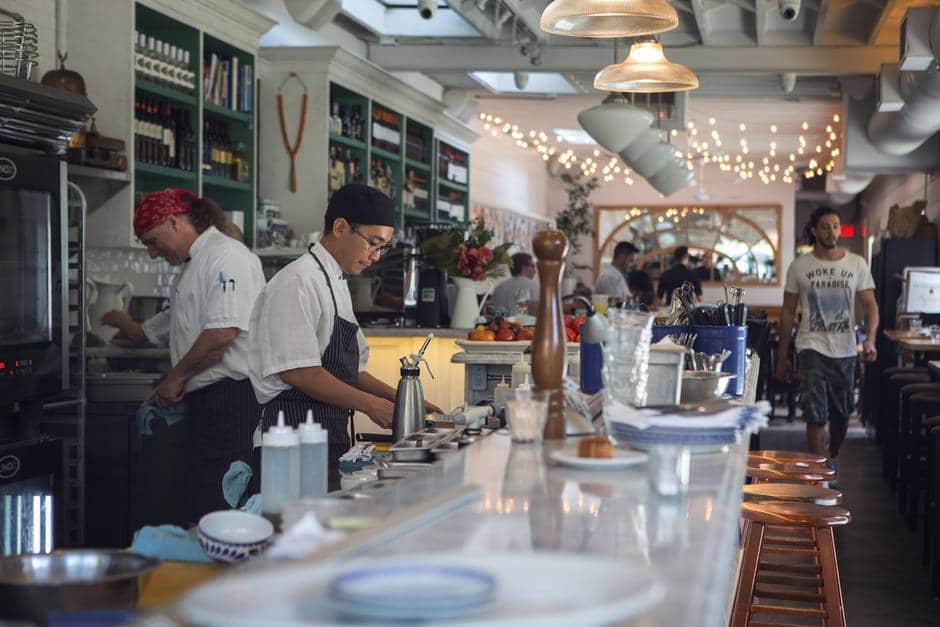 mamakas taverna trinity bellwoods toronto