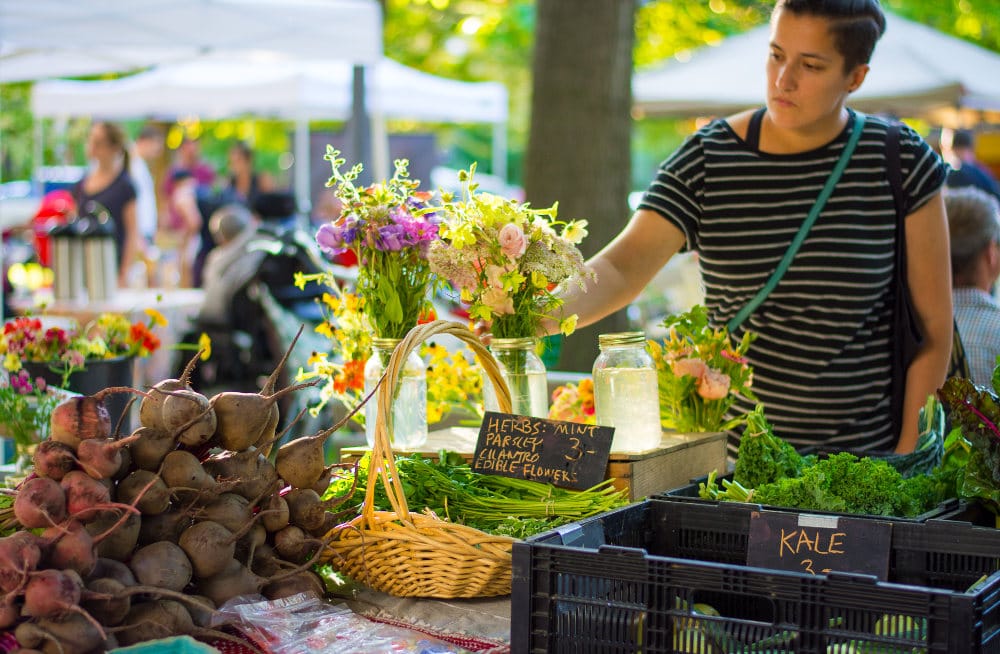 trinity bellwoods farmers market toronto