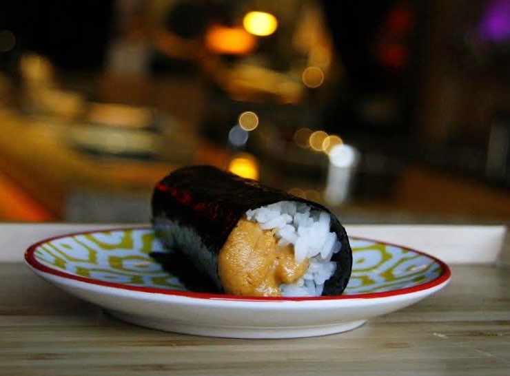 omai toronto restaurants sushi hand roll